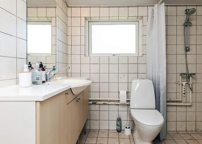 Feriehus Two-Bedroom Holiday home in Bogø By 1 Bogø By