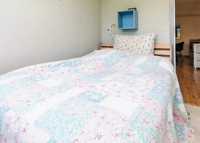 Two-Bedroom Holiday home in Bogø By 1 Feriehus Bogø By